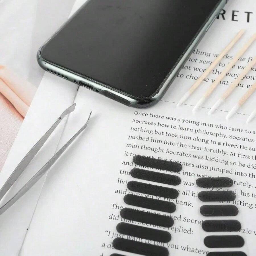 66pcs Mobile Phone Speaker & Charging Port Cleaning Kit, Includes Dust Plugs, Suitable For IPhone 16/15/14, Earphone Cleaning Set With Brush