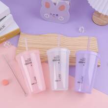 1pc 22oz Plastic Cold Drink Cup With Lid And Straw, Simple Style, Perfect For Coffee, Tea, Smoothies, Summer And Winter Drinks, Reusable, Family Gathering Supplies, Holiday And Birthday Party Supplies, Party And Holiday Decoration Supplies, With A Straw Brush