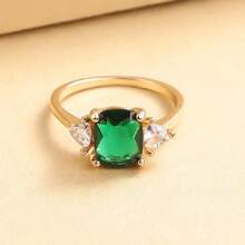 2pcs Vintage European & American Style Square Green Gem 4-Prong Setting Engagement Rings