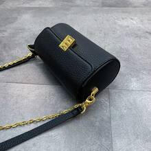 Women Shoulder Bags - 黑色 - 查看 9