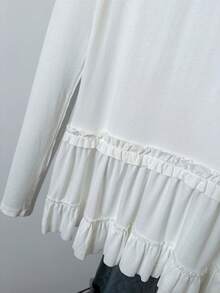 女式秋季芭蕾风格荷叶边下摆长袖 T 恤，独特修身分层汗衫 - 白色 - 查看 9