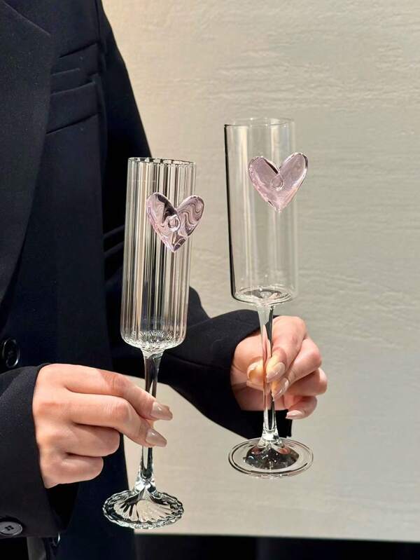 1 Stück Champagner Glas im romantischen Herzdesign im INS-Stil, rosafarbenes Herz Design Trinkgefäß, geeignet für Schaumwein, Datenatmosphäre, kreative Cocktail-/Dessert Weingläser, ideales Geschenk für romantischen Lebensstil