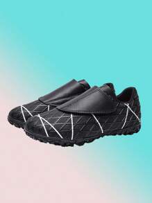 1双儿童PU皮耐磨防断钉防滑专业儿童足球鞋适合所有季节日常锻炼