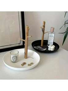 1个北欧风格桌面收纳托盘，适合存放钥匙、珠宝、香水等物品，现代设计，人造板材材质，适用于家居、客厅、办公室、房间装饰。 - 彩色 - 查看 9