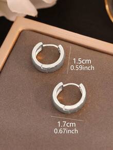 Send 1 Pair Of Minimalist Circular Earrings In A Random Color - Nhiều màu - Xem 7
