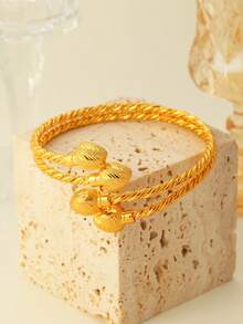 سوار أنيق مزدوج الطبقات بشكل حبل مجدول مزين بقلبين للنساء، مناسب للحفلات والهدايا والاستخدام اليومي قطعة واحدة