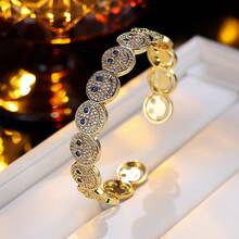 Modny minimalistyczny okrągły uśmiechnięty twarz miedziany cyrkonia sześcienna dekoracyjny dodatek, odpowiedni na imprezy i spotkania