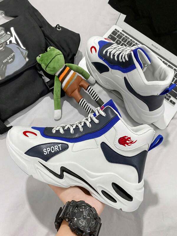 A Pair Of Men's All-Season Outdoor Basketball Shoes With Soft Soles, Cushioning, Lightweight, Non-Slip And Excellent Grip.