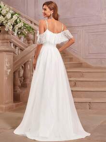 Romantic Lace Contrast Color Mesh Off-Shoulder High-Low Hem Wedding Dress, White Bridal Gown For Gift, Party - White - View 2