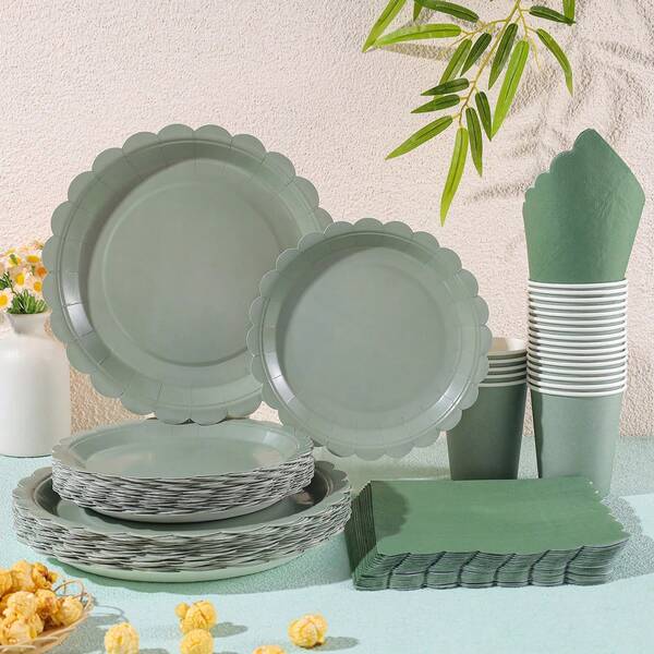 Set de vaisselle jetable à motif floral vert sauge, assiettes, serviettes et gobelets de 7/9 pouces. Cadeaux pour fête d'anniversaire, décorations de célébration en papier jetable. Convient pour les fournitures de fête à thème anniversaire.