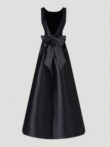 This Elegant And Refined Wedding Dress Features A Boat Neckline, Sleeveless Backless Design, And An Eye-Catching Waist Bow Accent. The A-Line Silhouette Is Suitable For Weddings, Formal Ceremonies, Church Events, Grand Galas, And Destination Celebrations, Making It An Ideal Choice For The Bride. - Black - View 10