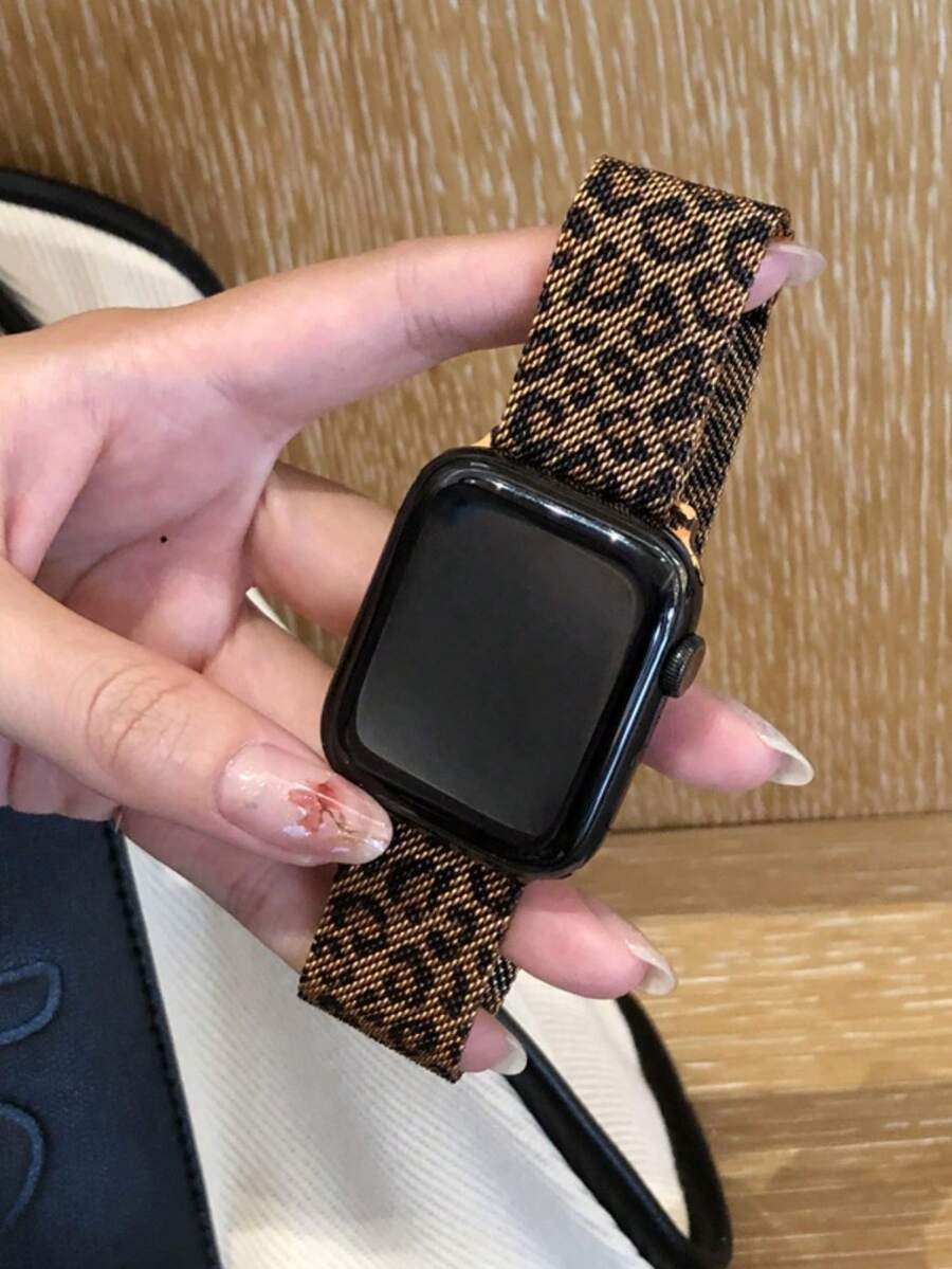 1条经典金属网状运动表带，兼容45mm Ultra2、49mm、38mm、40mm、41mm、42mm、44mm、46mm米兰尼斯表带，兼容Series 11、10、9、SE、8、7、6、5、4、3、2、1、Ultra 3/2/1，男女通用