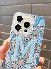 1 pièce Étui de protection pour téléphone à la mode, personnalisé, avec un motif esthétique de lettres et de papillons à vagues d'eau, imperméable, anti-traces de doigts et anti-rayures, transparent, IMD, doux, brillant et lisse, compatible avec 16/16Pro/16Plus/15/15ProMax/15Pro/11/12/13/14ProMax/11ProMax/12Pro/12ProMax/13Pro/13ProMax/14Pro/14ProMax, créatif et exquis