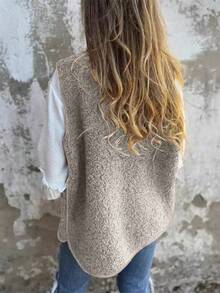 休闲时尚秋冬夹克，采用仿羊毛、纽扣口袋和保暖背心设计