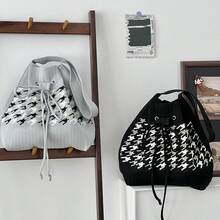 女士时尚背包 - 字元紅色 - 查看 4