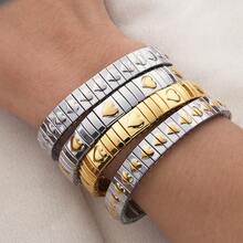 1条心形弹力不锈钢手链，适合女性日常佩戴，也可作为节日或生日礼物。 - 心 - 查看 3