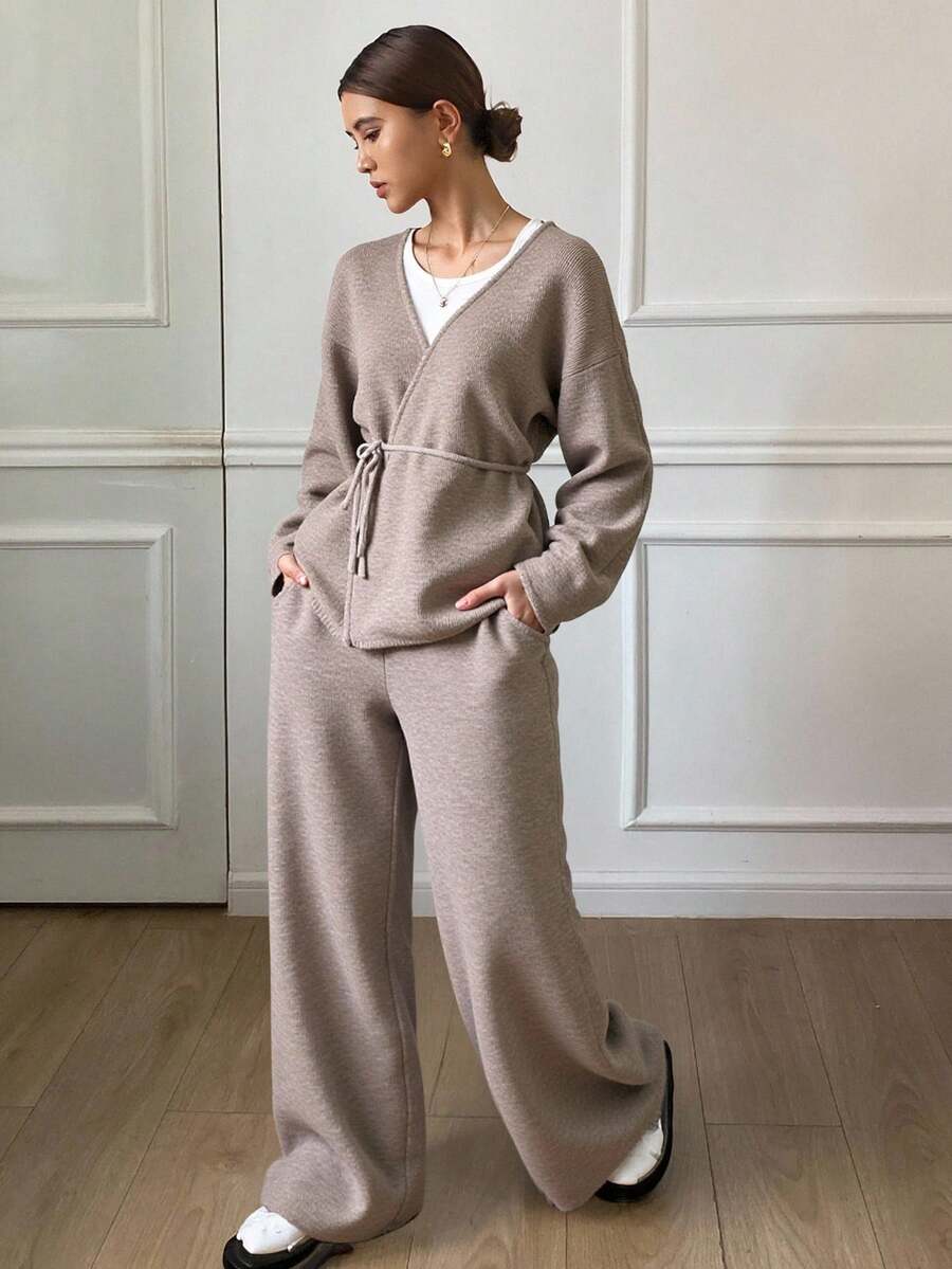Livesso Set de 2 piezas: Cárdigan de manga de murciélago de unicolor y pantalones de punto para mujer, ropa de mujer de otoño - Caqui - Ver 1
