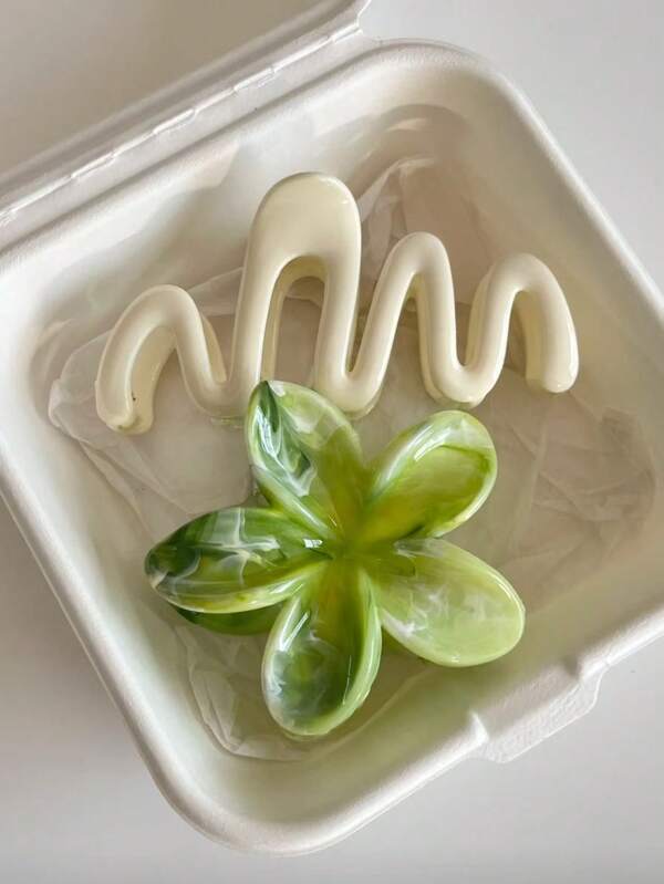 2/1PC Spring/Summer Hot Ins Blended Plumeria Wave Grip Sweet Girl's Back Of Head Hairpin Shark Chuck Decoration Female