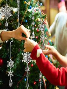 18 pièces Ornements de Noël en cristal pour décorer l'arbre - Ornements en acrylique en forme de flocon de neige et glaçon avec pendentifs à suspendre pour un décor de merveille d'hiver, cristaux pour lustre (clair, bleu, rose, multicolore)