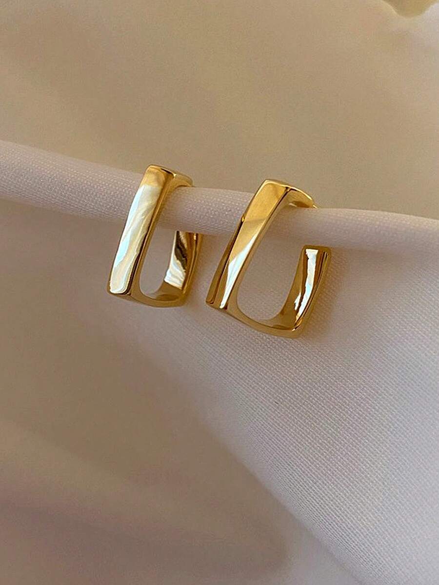 New Design Geometric Metallic Square Shape Hoop Earrings For Women, And Minimalist Style With Matte Finish - Gold - View 1