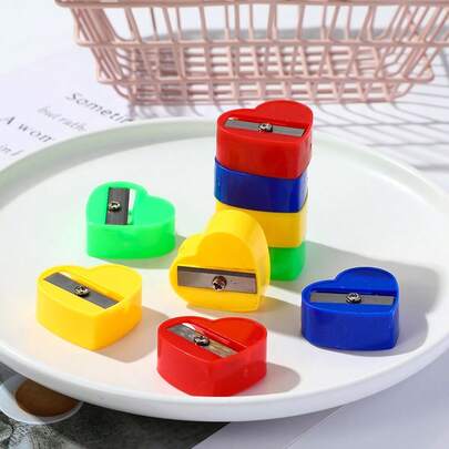 Sacapuntas de un solo orificio multicolor en miniatura, sacapuntas pequeño, sacapuntas para niños y escuela primaria, sacapuntas de plástico manual. Colores y estilos distribuidos al azar, modelos nuevos y antiguos distribuidos al azar