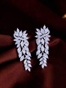 1 对精美女士方晶锆石对称长白叶垂坠耳环，镀银 CZ 新娘珠宝，适合婚礼、订婚、派对、舞会 - 白色 - 查看 9