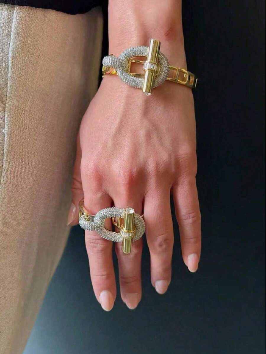新款18K镀金不锈钢女士手链,时尚双色OT扣,奢华珠宝,推荐的奢华礼品 - 金色 - 查看 1