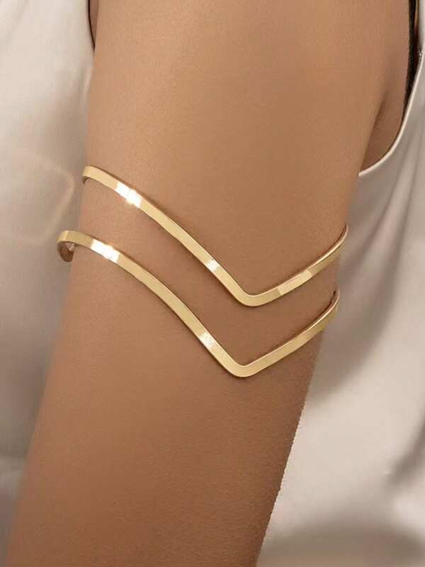 1 pièce Bracelet asymétrique en métal de mode personnalisé, minimaliste et décontracté. Bijou de corps en or géométrique pour hip-hop, punk, sexy. Convient pour le port quotidien, les vacances et les soirées des femmes.
