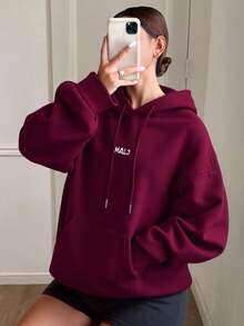 Livesso 女式长款连帽衫，背部印花，长袖上衣，秋季女装运动衫 - 酒紅色 - 查看 2