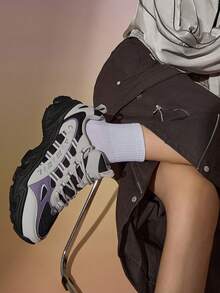 CAMEL CROWN Zapatos casuales para mujer con suela antideslizante y transpirable, zapatillas deportivas de moda todo a juego, tenis robustos - Chip gris crepúsculo morado negro - Ver 3