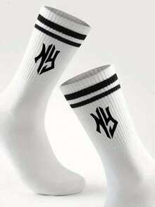 1/10双装中筒袜，黑白相间，印有NY字母图案，双条纹设计，休闲百搭运动袜，适合日常穿着 - 黑與白 - 查看 3
