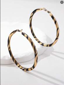 1 Paar asymmetrische geometrische Leoparden-Hoop-Ohrringe, hochwertige vintage übertriebene Ohrringe, beliebt in Europa und Amerika
