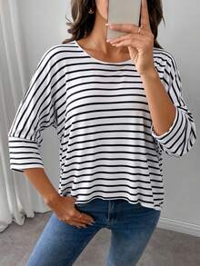 Blusa holgada amplia tejido suave rayado dama mujer cuello redondo manga tres cuartos bajo asimétrico casual día noche comida jardín cena playa calor primavera verano calle diario - Blanco y Negro - Ver 3