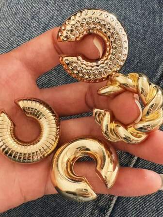 Set de 4 aretes de clip exagerados estilo europeo y americano tipo hip hop, de cilindro grueso y hueco, chapados en oro, sin necesidad de perforación de orejas