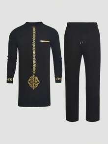 2 pièces/Set Chemise à manches longues col rond bleu Dashiki avec imprimé doré à l'ourlet et fente, pantalon taille élastique pour hommes. Ensemble chemise et pantalon décontracté pour hommes, nouveau style pour toutes les saisons, streetwear, soirée, rendez-vous, mariage, événements culturels, cérémonies traditionnelles