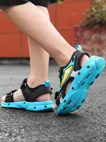 Ciabatte casual unisex per adolescenti, coppie, studenti universitari, spiaggia, all'aperto, sport, traspiranti morbide e confortevoli, suola con motivo mimetico asimmetrico, chiusura a strappo, consegna casuale