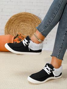 女士时尚经典黑色保暖内衬休闲鞋，圆头轻便系带乐福鞋，秋冬款