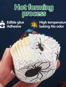 Soporte de papel para pastel de la serie de Halloween Xue Mei Niang, tubo portapapel resistente al aceite y a altas temperaturas con taza de pastel de fondo blanco y patrón Okumo, tema de reunión familiar, taza de papel para postre, fiesta de cumpleaños, con papel para pastel resistente al aceite.