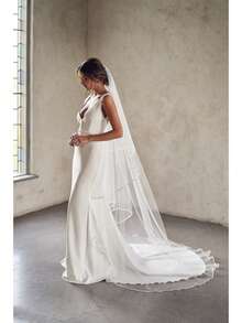 1pc Satin Hem Cathedral Wedding Bride Veil With Hair Comb, Suitable For Weddings, Bridal Accessories, Photography Props