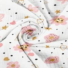 Manta de Maternidad diseño de Rosas y Corazones Cubierta de Lactancia Multifuncional para Mamás  100% Tejida, Transpirable, con Protección de 360°, Ideal para Amamantar, Carriola, Asiento de Auto, Delantal de Privacidad para Recién Nacido y Uso al Aire Libre - Rosa coral - Ver 3