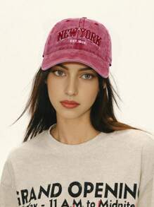 1 pezzo Cappellino da baseball vintage lavato rosso - Ricamato "NEW YORK EST.1625", stile vintage unisex, cappelli per la stagione del ritorno a scuola degli studenti, regolabile per uscite casual e viaggi