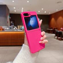 可定制手机壳，带有照片设计，个性化定制。兼容三星 Galaxy Z Flip 4、Galaxy Z、Galaxy Z Flip 3 5G、Galaxy Z Flip 5G、Galaxy Z Flip 6 5G、RAZR 50、RAZR 50 ULTRA、RAZR 40、RAZR 40 ULTRA、RAZR 60 ULTRA。 - 玫紅色 - 查看 3