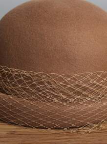 1 peça, boina nova, 2025, chapéu de feltro estilo francês para mulheres, outono/inverno, vintage, versátil, feltro de lã, aba enrolada, véu de malha, roupas de outono