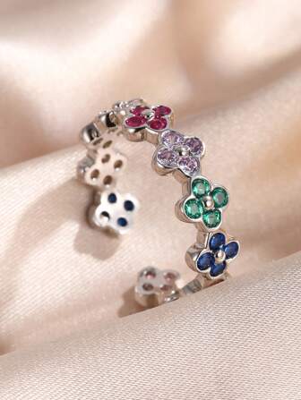 1 件时尚简约水晶四叶草装饰戒指，适合女性在节日、派对、婚礼和正式活动中佩戴