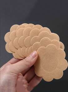 20pcs/50pcs Disposable Nipple Patch Anti-Bump Sticker Summer Anti-Walking Patch Invisible Breathable Anti-Allergic Chest Patch Female Wedding Dress Dance Student Marathon Sports Running Anti-Friction Nipple Patch Summer