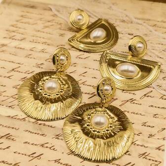 1 Pair Fashion Elegant Sophisticated Retro Chic Hollow Round Half-Circle Earrings With Faux Pearl Design, Unique Gold Tone Studs