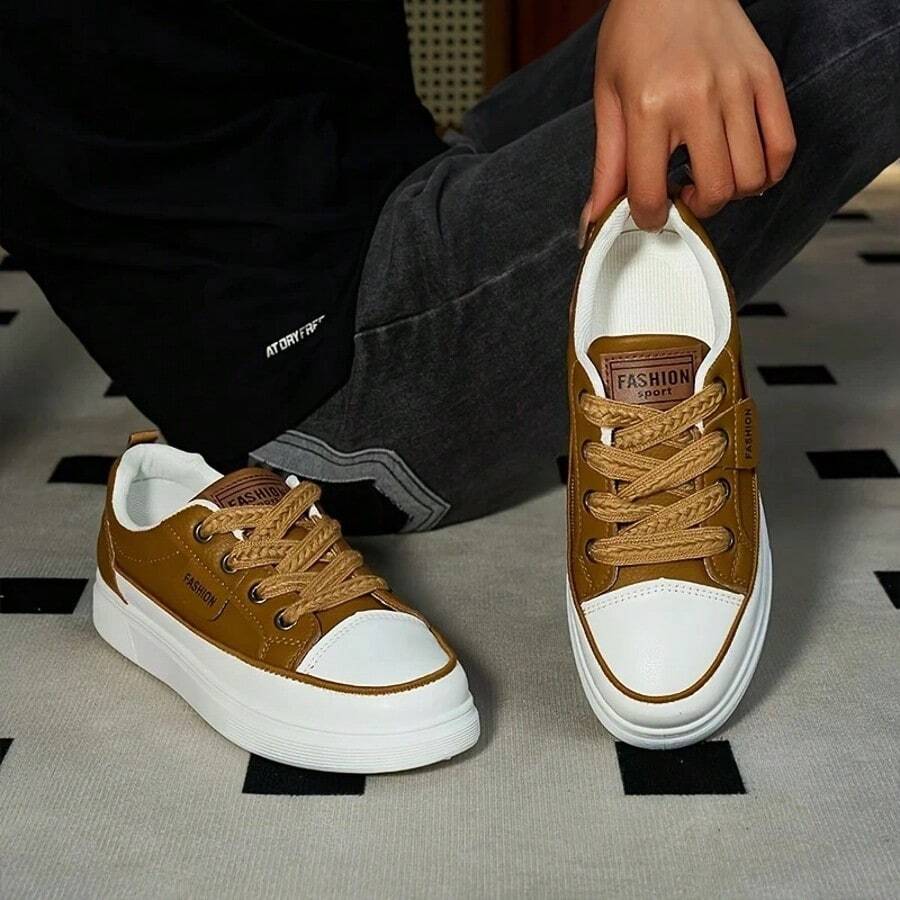 Brand New Autumn-Style Women's Flat White Sports Shoes. Made Of High-Quality Materials, With A Soft Sole And Light Weight, They Are Suitable For Students To Run And Do Sports. They Are Versatile And Stylish Slip-On Shoes. - Nghệ - Xem 1