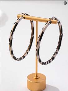 1 Paar asymmetrische geometrische Leoparden-Hoop-Ohrringe, hochwertige vintage übertriebene Ohrringe, beliebt in Europa und Amerika