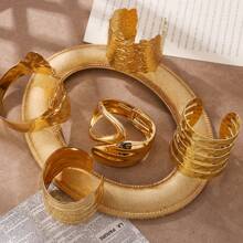 1 pieza Brazalete abierto de acero inoxidable bañado en platino 18K de diseño cóncavo-convexo, adecuado para fiesta, cita, uso en la oficina