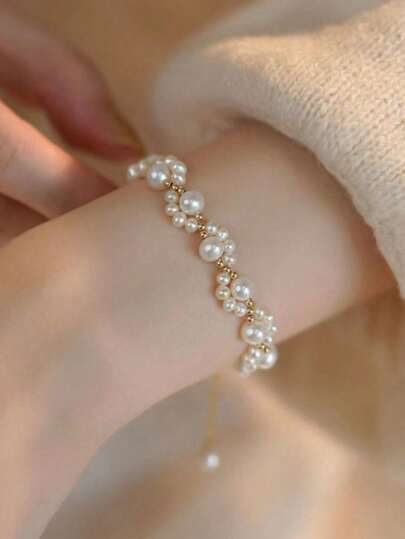 1 件复古法式奢华闪耀仿珍珠手链，精致奢华设计个性化极具吸引力的多功能手链